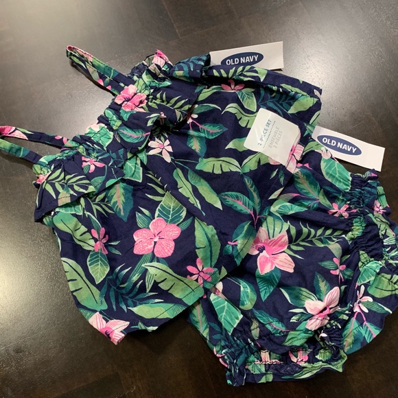 Baby Girl 🌸🌸 Print Pattern 2-Piece Set Size 0-3M - Picture 3 of 4